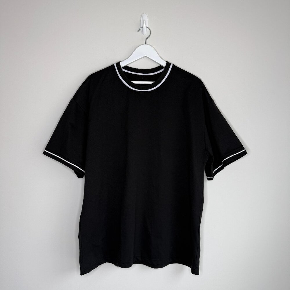Short Sleeve Crew Neck Contrast Trim Black Shirt